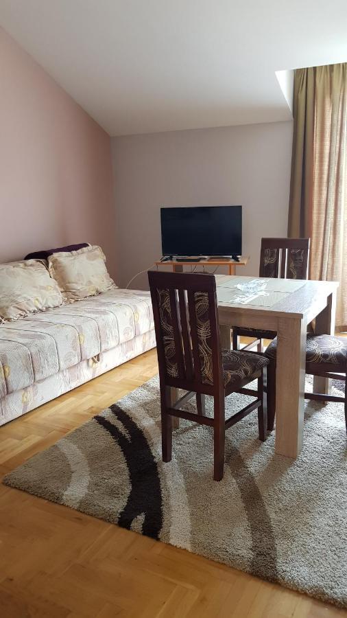 Apartmani V&F Vrnjačka Banja Exterior foto