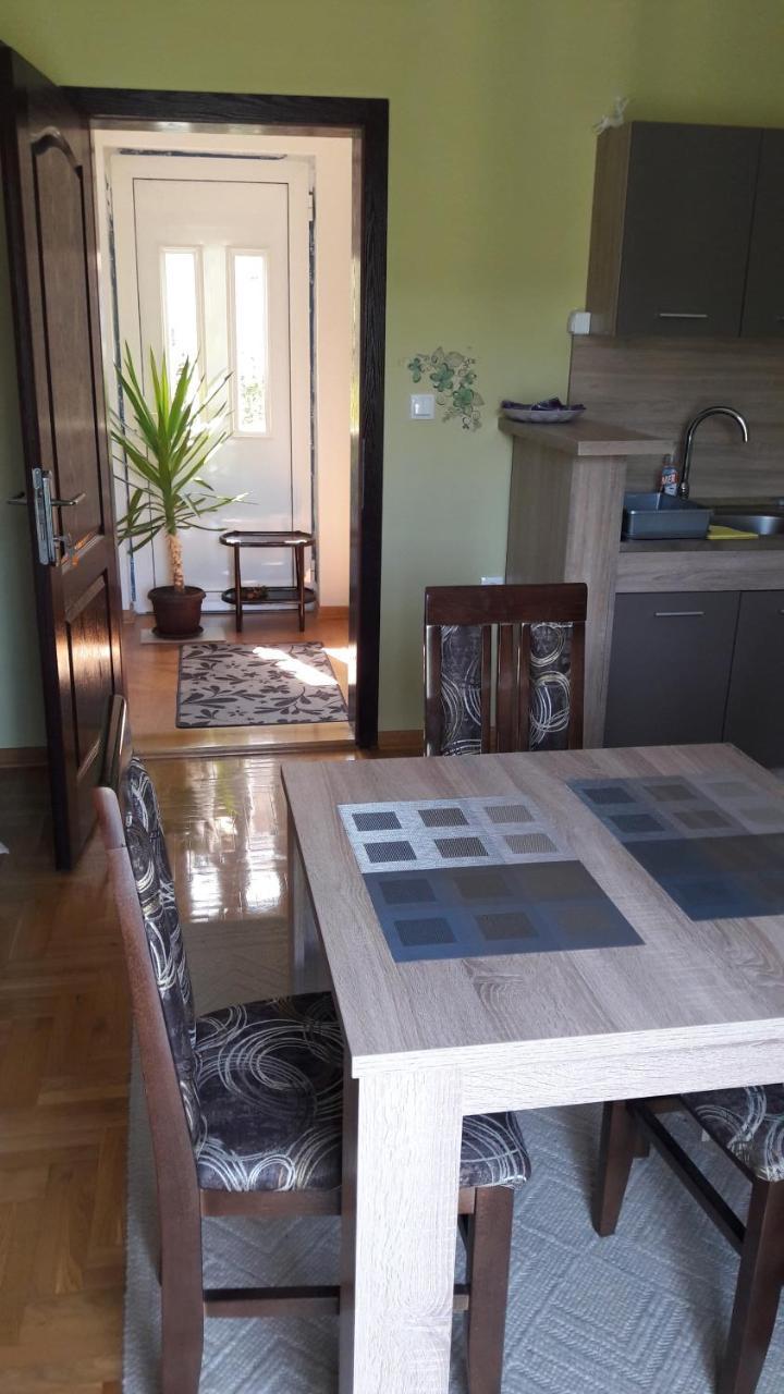 Apartmani V&F Vrnjačka Banja Exterior foto